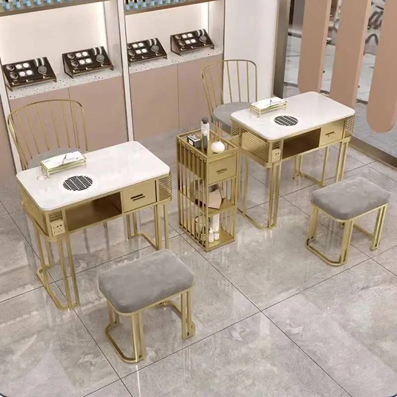 Kawaii Tech Accessories - Acessórios para Unhas: Mesa de Manicure